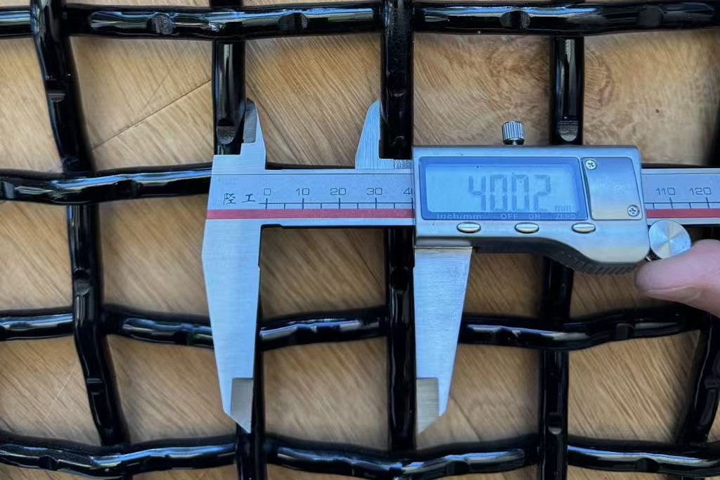 Aperture and wire diameter inspection with measuring equipment